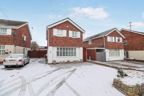 3 bedroom detached house for sale, Dingle Road, Rushden NN10