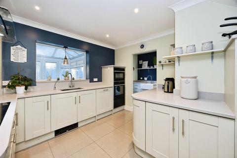 4 bedroom detached house for sale, Caesar Avenue, Ashford, TN23 3