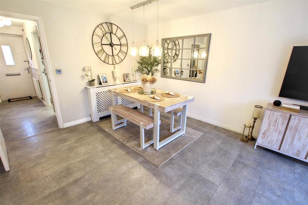 Dining Area.jpg