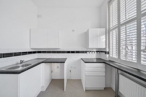 1 bedroom flat for sale, Queens Gardens, Bayswater, London, W2