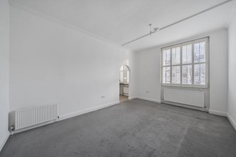 1 bedroom flat for sale, Queens Gardens, Bayswater, London, W2
