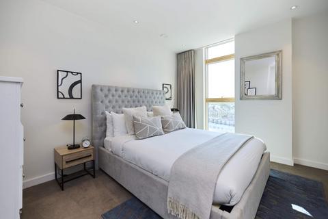 2 bedroom flat to rent, Salusbury Road