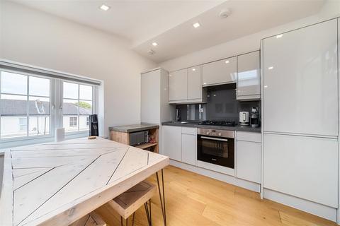 2 bedroom apartment for sale, 44 Finsbury Road, London N22