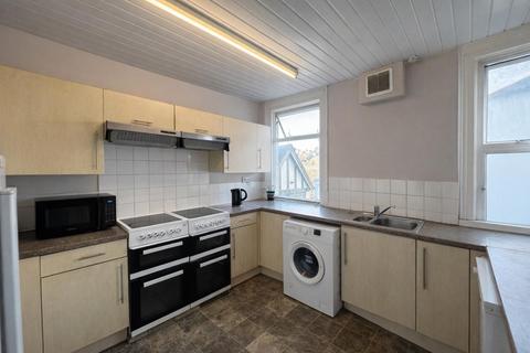 1 bedroom flat to rent, Priory Avenue, High Wycombe