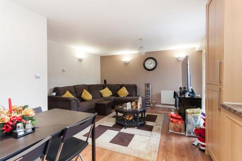 undefined, Amber Court, High Street, Romford, RM1