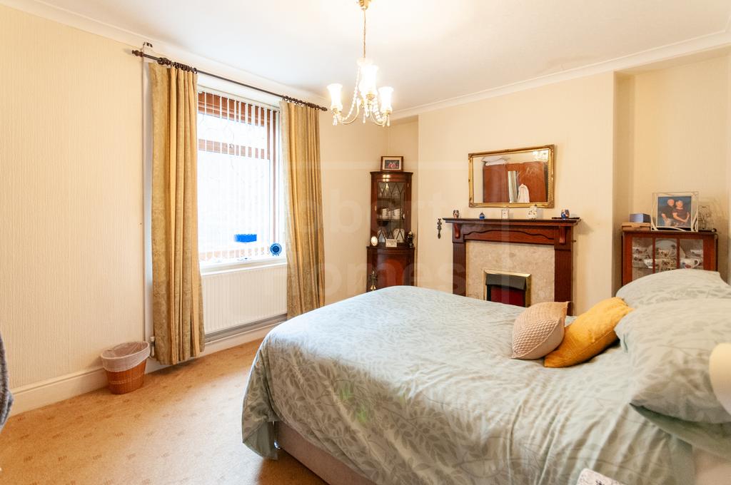 Sitting Room / Bedroom 4