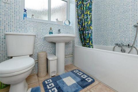 3 bedroom apartment to rent, Morden, London, SM4