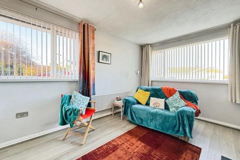 2 bedroom bungalow for sale, Ynys Werdd, Penllergaer, Swansea, West Glamorgan, SA4