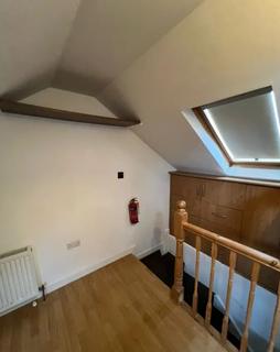 undefined, Albion Road, Hounslow TW3