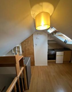 undefined, Albion Road, Hounslow TW3