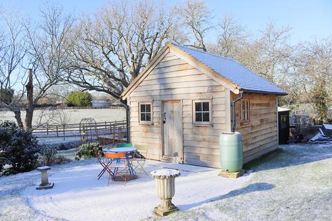 3 bedroom cottage for sale, West Chiltington Lane, Coneyhurst, Billingshurst