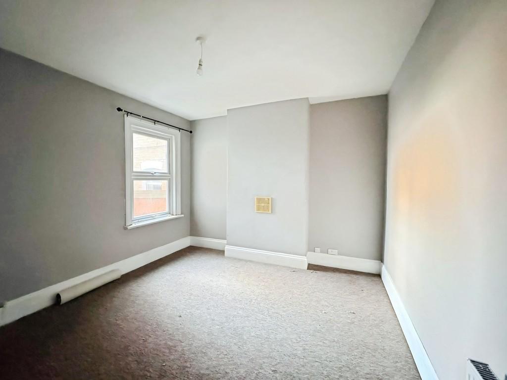 505a7e66-bedroom