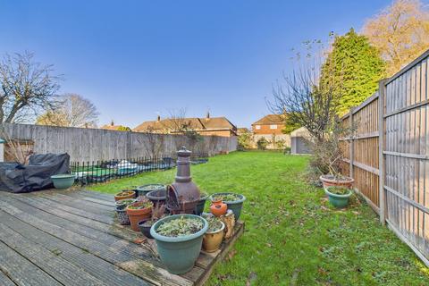 3 bedroom semi-detached house for sale, Bethune Road, Horsham