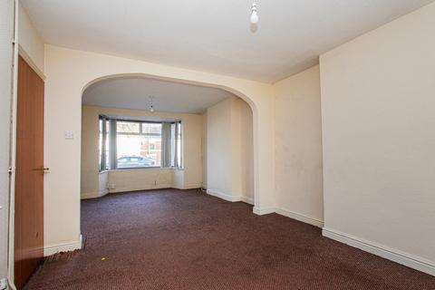 3 bedroom semi-detached house for sale, Finedon Road, Wellingborough NN9
