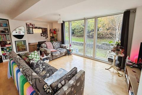 1 bedroom apartment for sale, Saxton, The Avenue, Leeds
