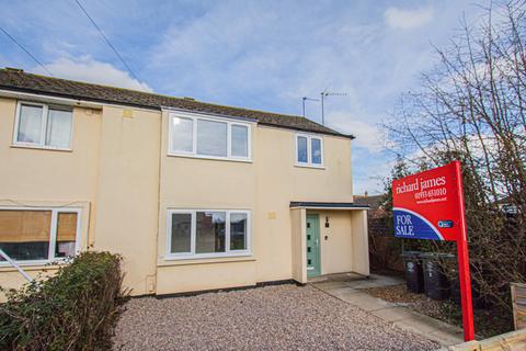 Alexander Road, Irthlingborough NN9