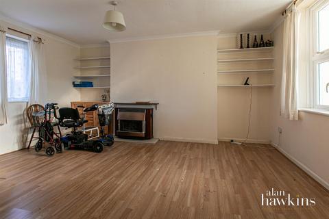 undefined, Vale View, Royal Wootton Bassett