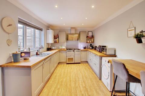 4 bedroom townhouse for sale, Nene Parade, March PE15
