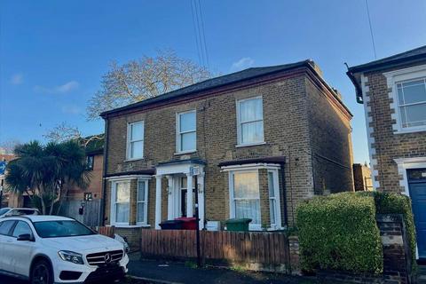 2 bedroom maisonette for sale, Victoria Street, Slough