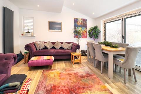 3 bedroom end of terrace house for sale, Liquorice Lane, Surrey GU22