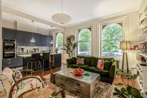 1 bedroom flat for sale, Highbury New Park, London N5