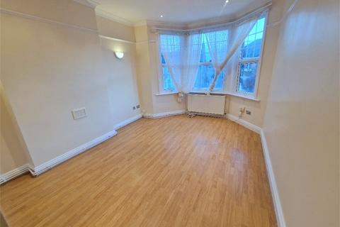 2 bedroom flat to rent, Rosenthal Road, Catford, London,