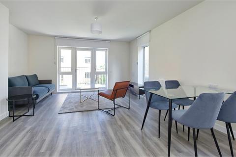 2 bedroom flat to rent, at Manchester, Iris House  1, Plum Mews SW17