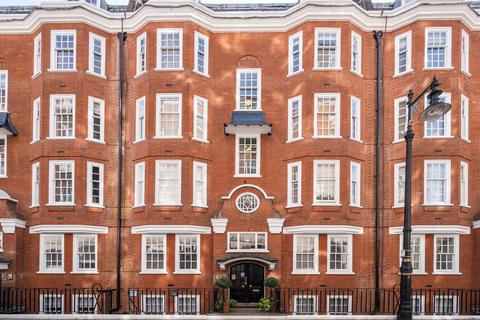 1 bedroom flat to rent, Carrington Street, Mayfair, London, W1J