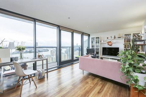 2 bedroom flat to rent, 6 Blackwall Way, London E14