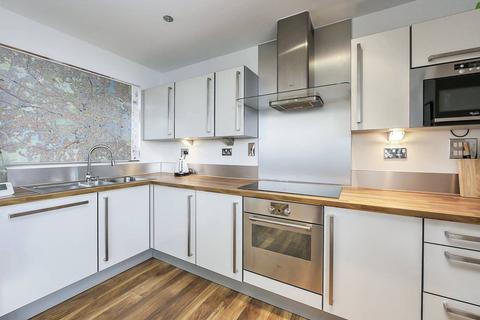 6 Blackwall Way, London E14
