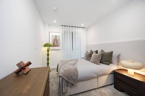 3 bedroom flat for sale, Woodberry Down, Finsbury Park N4