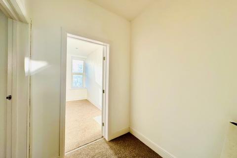 1 bedroom flat to rent, Pier Street, West Hoe