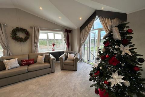 2 bedroom property for sale, The Kensington, Thorney Bay Road, Sandy Bay