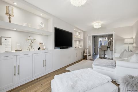 5 bedroom semi-detached house for sale, Flitch Green, Dunmow, Essex, CM6