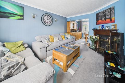 3 bedroom semi-detached house for sale, Dunster Road, Mountsorrel