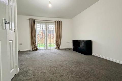 3 bedroom semi-detached house to rent, Bottomley Side, Manchester