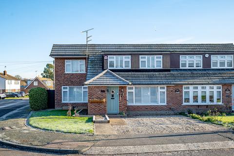 4 bedroom semi-detached house for sale, Charlotte Avenue, Wickford, SS12