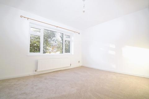 2 bedroom apartment to rent, Kingswood Road, Bromley