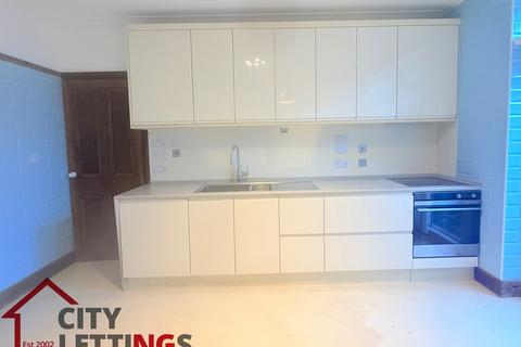 3 bedroom detached house to rent, Hucknal Road