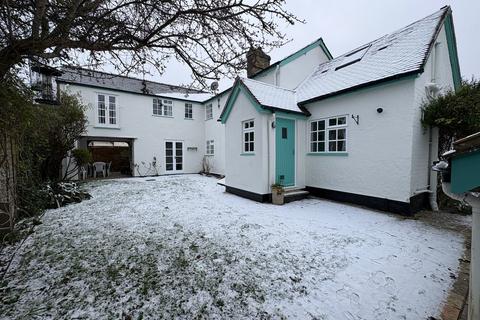 4 bedroom detached house to rent, High Street, Baldock SG7