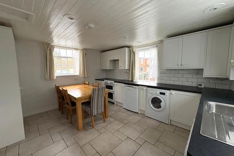 4 bedroom detached house to rent, High Street, Baldock SG7