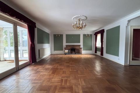 4 bedroom detached house to rent, Newmarket Road, Cambridge CB25