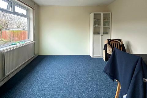 3 bedroom semi-detached house to rent, Silverwood Close, Cambridge CB1