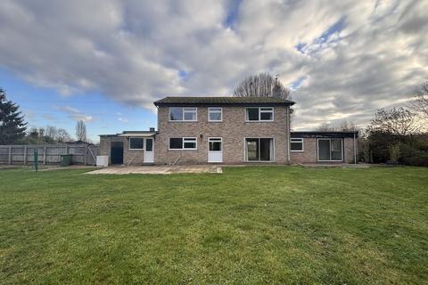 5 bedroom detached house to rent, Cabbage Moor, Cambridge CB22