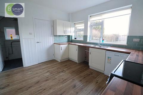 3 bedroom semi-detached house to rent, Toll Bar Road, Mexborough S64