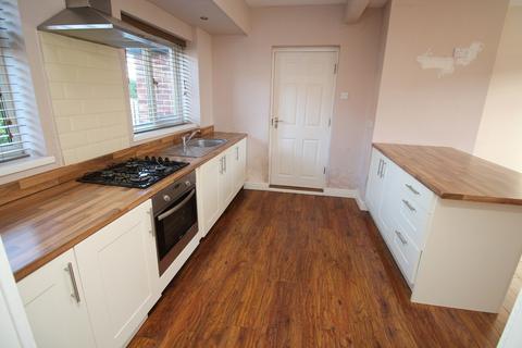 3 bedroom semi-detached house to rent, Central Avenue, Mexborough S64