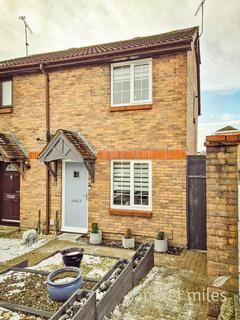 2 bedroom end of terrace house for sale, Castleton Road, Swindon SN5