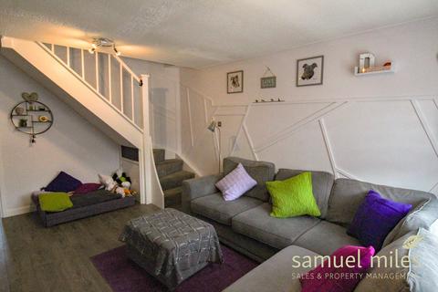 2 bedroom end of terrace house for sale, Castleton Road, Swindon SN5