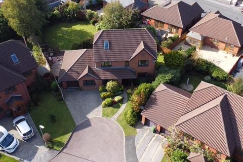 6 bedroom detached house for sale, Llys-Y-Dderwen, Llangennech, Llanelli, Carmarthenshire, SA14