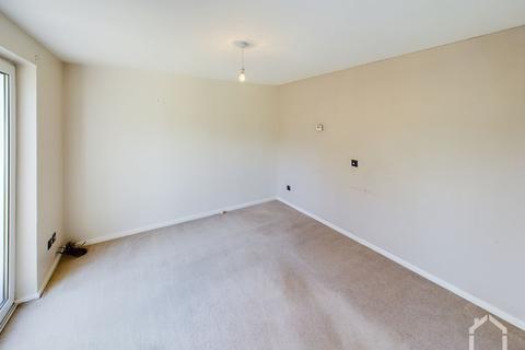 2 bedroom semi-detached house to rent, Hobart Crescent, Willen Park, MK15
